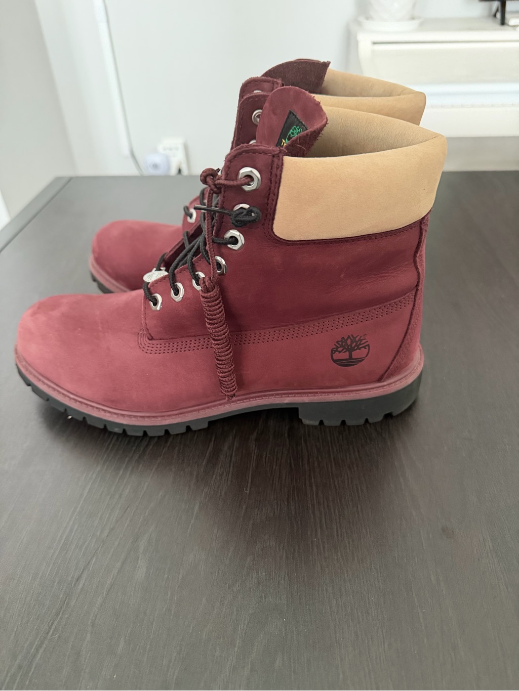 Timberland Maroon Nubuck Boots With Tan Collar